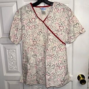 S.B. Scrubs Hearts All Over Top Women’s Size Small